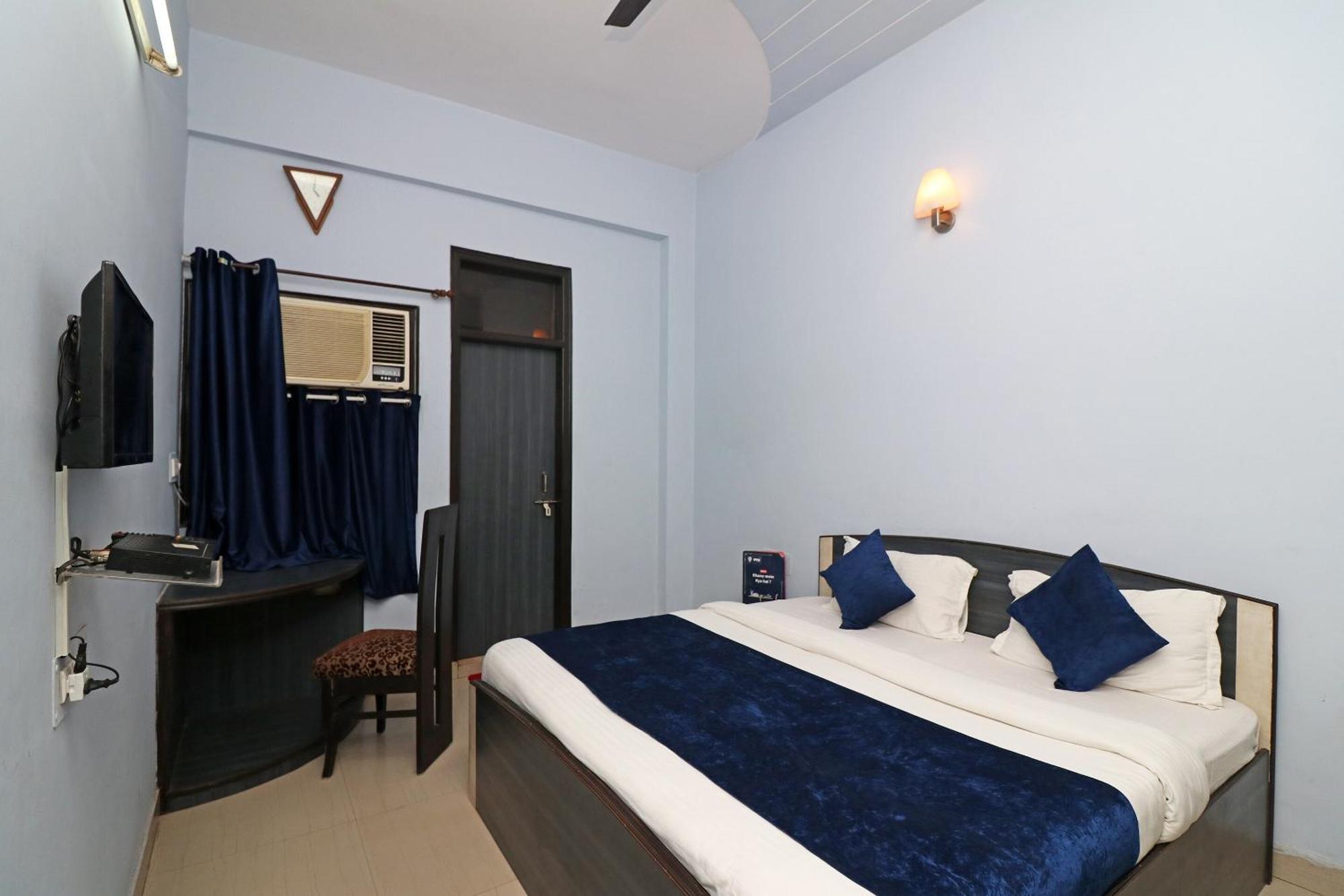 Hotel O Alpine Residency ファリーダーバード エクステリア 写真